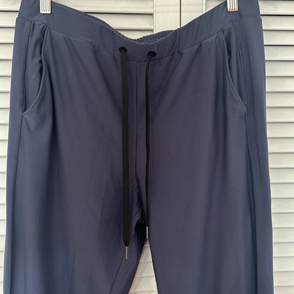 Community Joggers - Picture 2 of 3